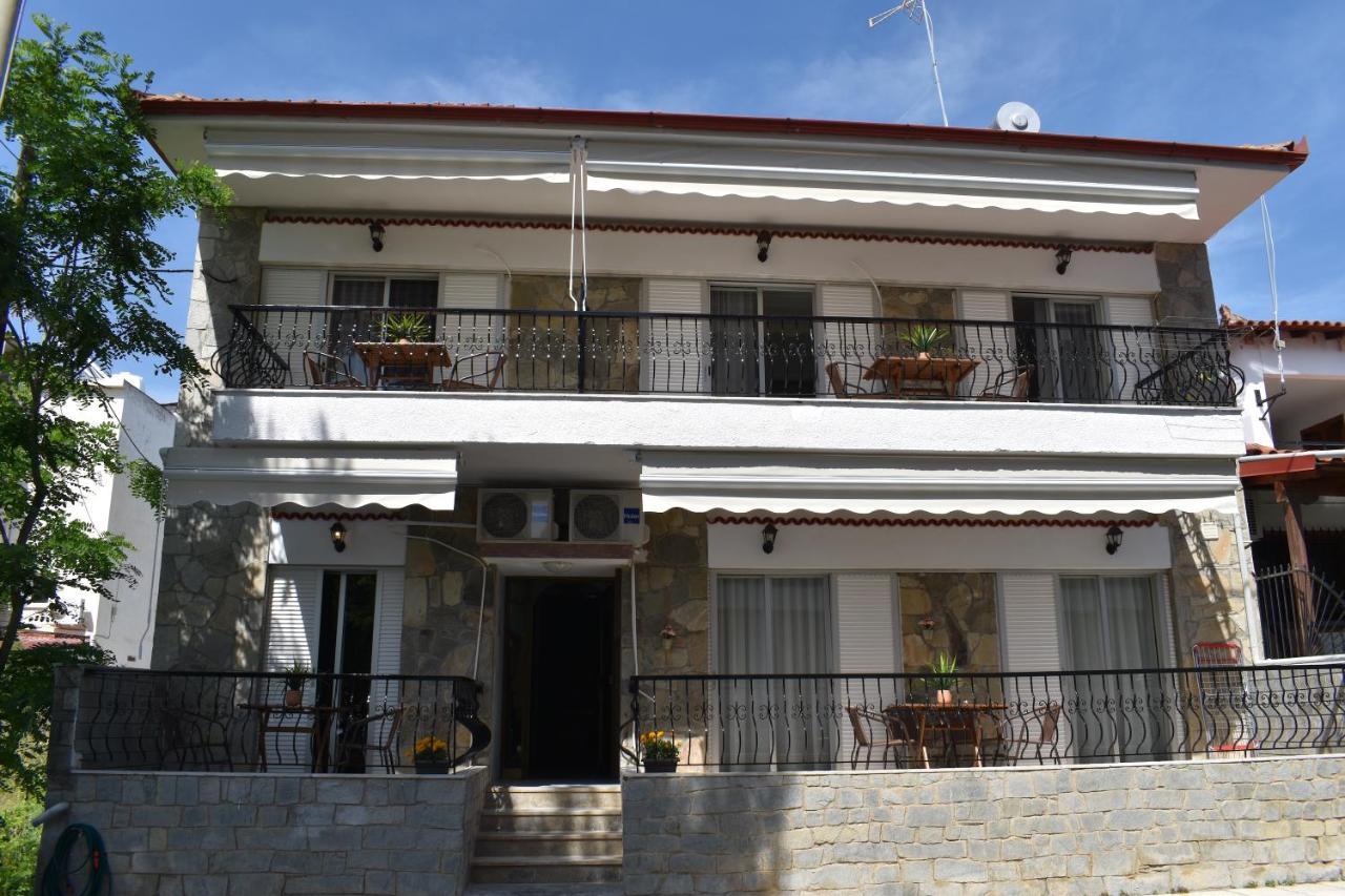 Aestas Vergia Apartments 2 Nea Kallikrateia Exterior photo